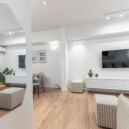 Apartment Phaedrus Living Prosperity Residences Paradise *